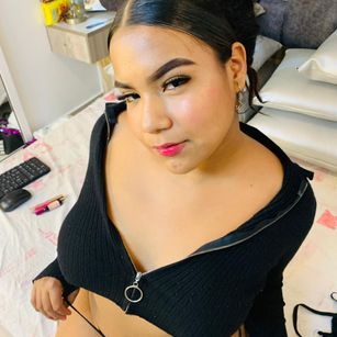 Model - CamiilaMartinez sissy