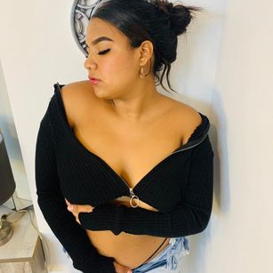 Model - CamiilaMartinez latina