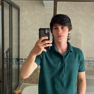 Model - Demitrius77 handsome