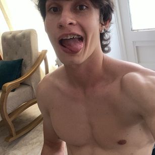 Model - Demitrius77 strong