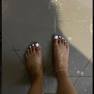 Model - Dehiliah The Domme Ebony