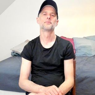 Model - marcfet slim