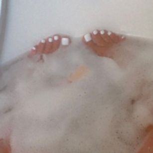 Model - BUSTYBRITSHSQUIRTER squirt