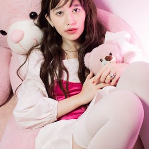 Model - Esti Rin blowjob