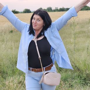 Model - Angela White dirty