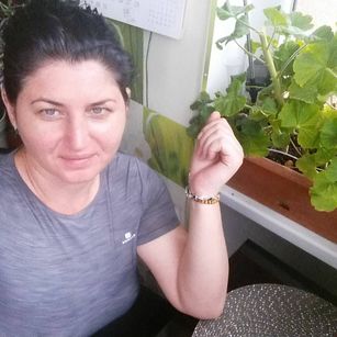 Model - Angela White heels