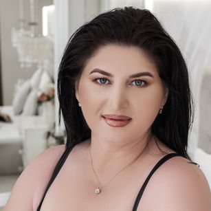 Model - Angela White fetish