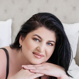 Model - Angela White fetish