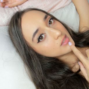 Model - Sylvie Gomez femdom