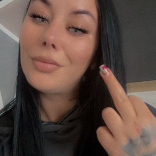 Model - NicolleAbbott cei