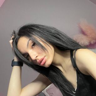 Model - Adelia_Castro striptease