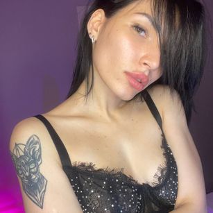 Model - Adelia_Castro smalltits