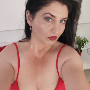 Model - Angela White bigass