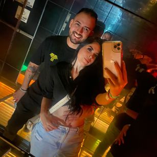 Model - Susan And Mike milk