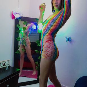 Model - Alice One smalltits