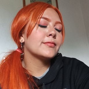 Model - Maykol y Victoria bigboobs