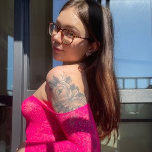 Model - Milena Saint ass