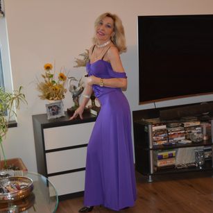 Model - NaughtySofia pantyhose