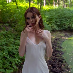 Model - KylieBales redhead