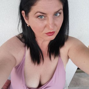 Model - Angela White dirty