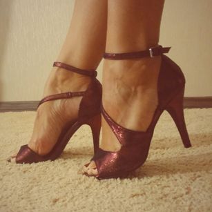 Model - Victoria Eden feet