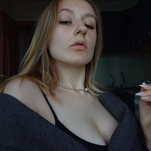 Model - Tina White dirtytalk