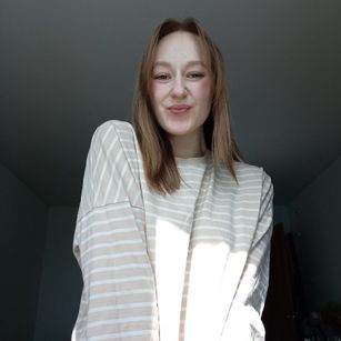 Model - Tina White heels