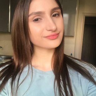 Model - Hanna beautiful