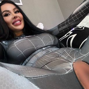 Model - kimberry latex