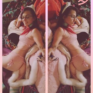 Model - EmberRayne fetish