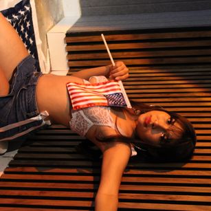 Model - MelissaRawr dildo