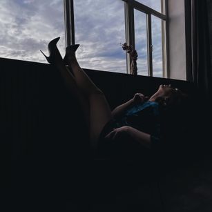 Model - Karolina Bella femdom