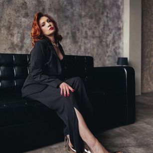 Model - Karolina Bella footfetish