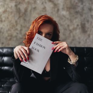 Model - Karolina Bella stockings