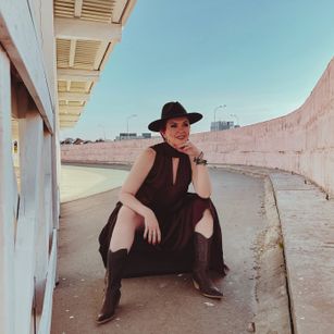 Model - Karolina Bella stockings