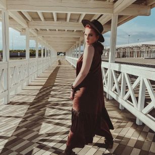 Model - Karolina Bella stockings