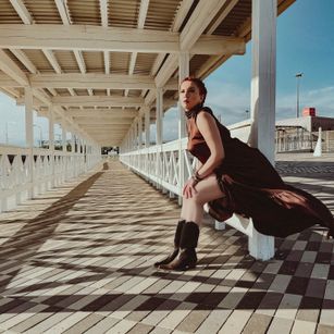 Model - Karolina Bella stockings