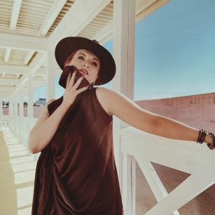 Model - Karolina Bella stockings