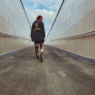 Model - Karolina Bella femdom