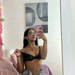 Model - Sofi Grisales bigass