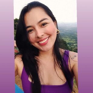 Model - Iris Moira sexy