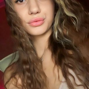 Model - GenevieveIvy anal