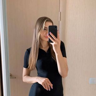 Model - GenevieveIvy masturbation