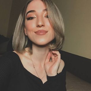 Model - Taina squirt