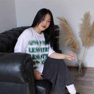 Model - MelissaJerome smile