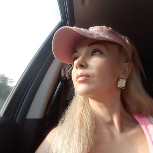 Model - LuciaSnowy talk