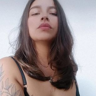 Model - Julieta actnice