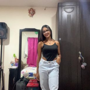 Model - Sofi Grisales teen