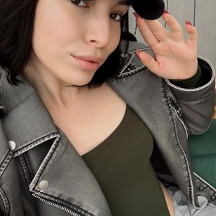 Model - Caroline english