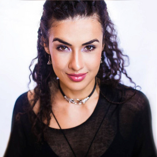 Model - Naira jewelry